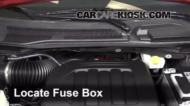 2013 Chrysler Town and Country Touring 3.6L V6 FlexFuel Fuse (Engine) Replace